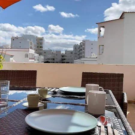 Apartamento T2 Com Terraco Grande شقة