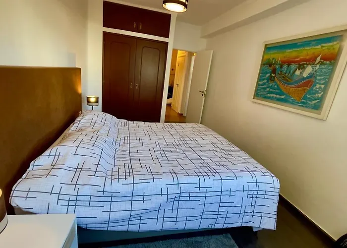 Apartamento T2 Com Terraco Grande Apartament