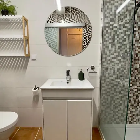 Apartamento T2 Com Terraco Grande Lägenhet *